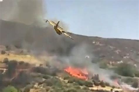 Se Estrella Avi N Que Combat A Incendio En Grecia