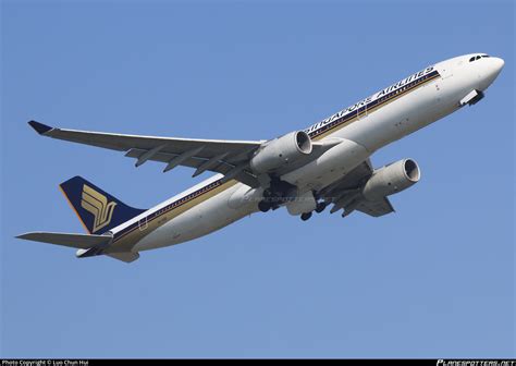 9V SSE Singapore Airlines Airbus A330 343 Photo By Luo Chun Hui ID