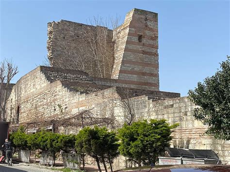 The Hidden Ruins of Byzantine Constantinople in Today's Istanbul ...