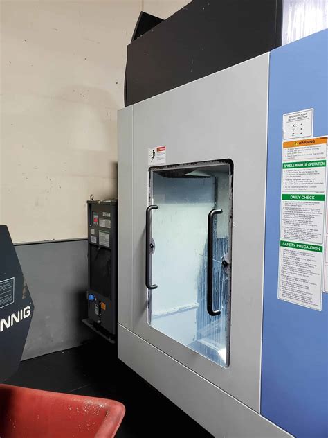 Used Doosan DNM 200 5AX CNC Vertical Machining Center 8069677