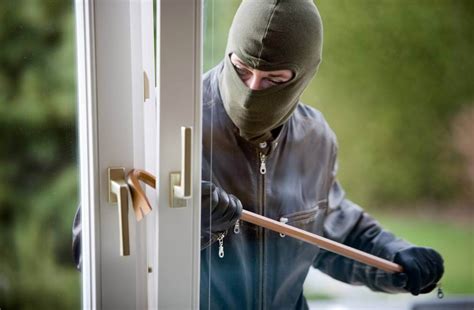 Does Homeowners Insurance Cover Theft? - Express Facts & Tips