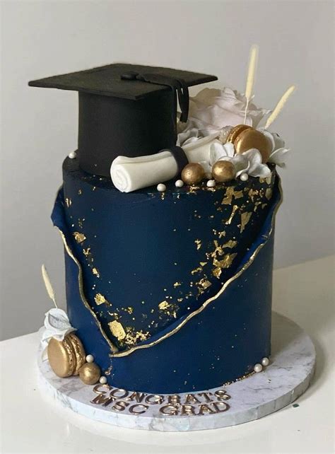 If Youre Looking For Elegant And Unique Graduation Cake Ideas To