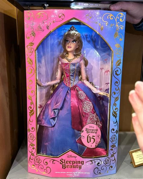 Disney Limited Edition Aurora Sleeping Beauty Th Anniversary Doll