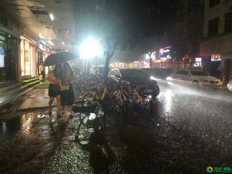 东莞第一场雷暴雨这些地方被水淹了东莞pe排水系