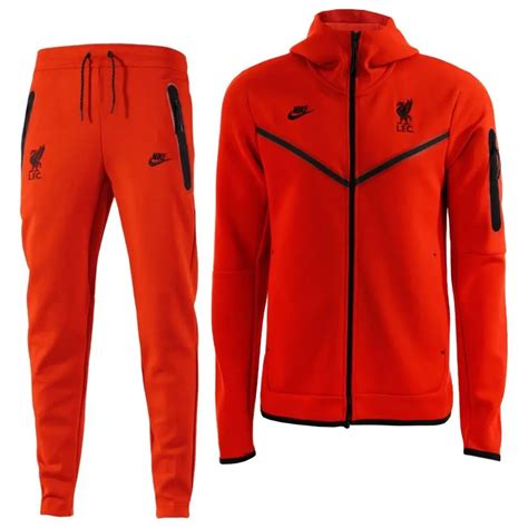 Nike Liverpool Tech Fleece Trainingspak Full Zip 2021 2022 Rood Zwart