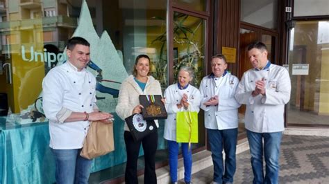 Medaglia Doro Di Cioccolato Per La Campionessa Marta Bassino