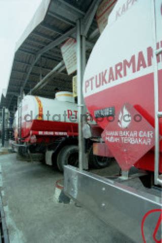 Depot Pertamina Plumpang DATATEMPO