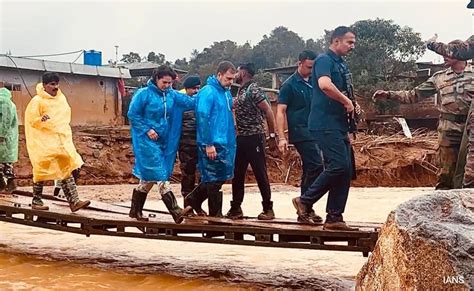 Rahul Gandhi Priyanka Visit Landslide Hit Chooralmala In Kerala S Wayanad