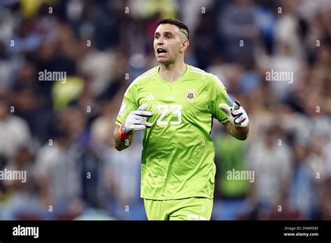 Al Daayen Argentina Goalkeeper Damian Emiliano Martinez During The