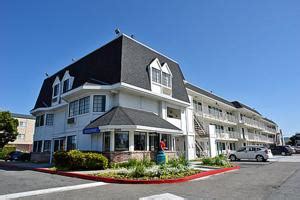 Motel 6 Oakland Airport in Oakland, USA - Lets Book Hotel