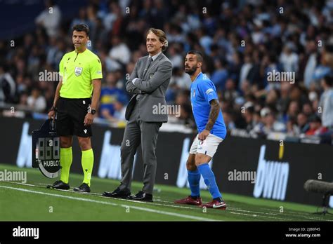 Roberto Mancini Coach Italy Leonardo Spinazzola Italy During The