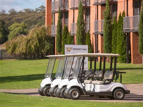 Country Club Tasmania (Golf Course) ( Prospect Vale Golf Club ) - Discover Tasmania