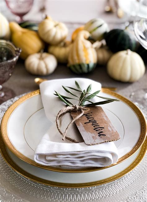 Nyla Free Designs Inc. - How to Set a Thanksgiving Table