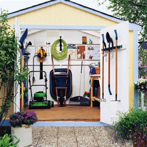 46 Practical Garden Shed Storage Ideas - DigsDigs