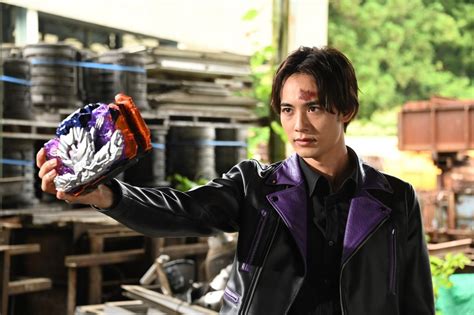 仮面ライダーガッチャード第49話メタルウォリアー白銀のヴァルバラド仲間たちの想いで白銀の炎が輝く ドラマ ニュース