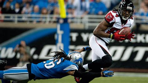 Fantasy experts are split on the best defense week 16 strategy