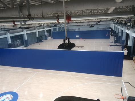 Roll Up Gymnasium Curtain Allow Facilities To Maximize Gym Space For