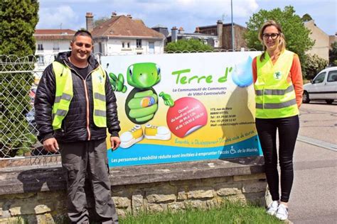 Deux ambassadeurs du tri nommés à la Communauté de communes Terre d Eau