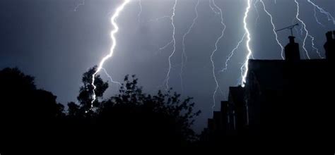 Naked Science Lightning And DNA RNZ