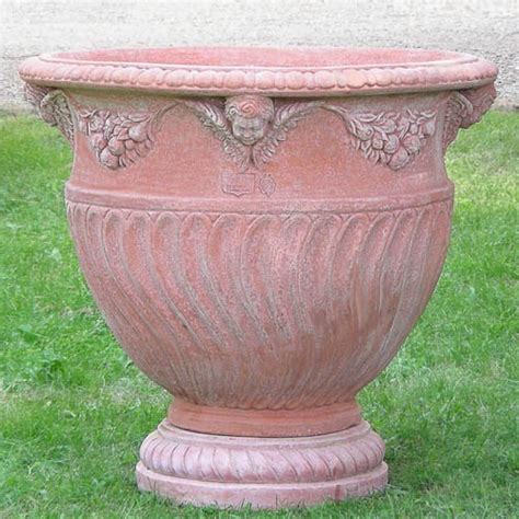 Spiral Columned Pot With Round Fluted Base Poggi Ugo Terracotta