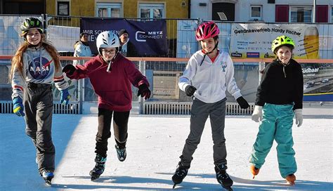 Blumberg Gratis auf Eisbahn SÜDKURIER lädt Leser ein SÜDKURIER