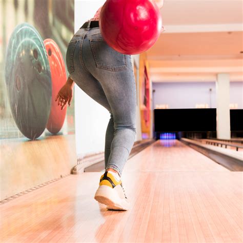 Top 5 Best Female Bowlers Of All Time