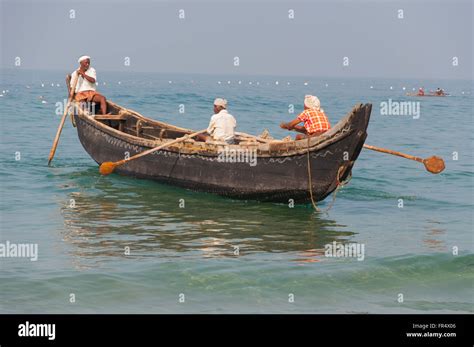 Fishing boat of Kerala Stock Photo - Alamy