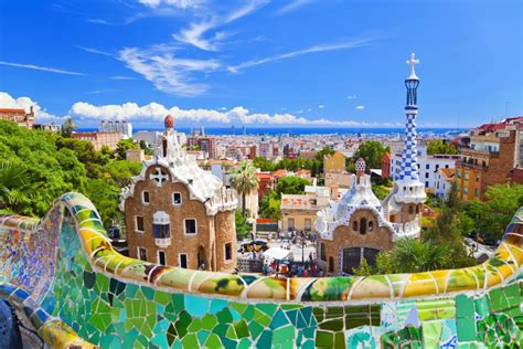 Le parc Güell à Barcelone Catalogne Espagne