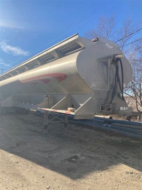 Sudenga 40 Bulk Feed Trailer Uc2704 Kt Pacer