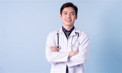 Siapa Bilang Gaji Dokter di Indonesia Kecil? Ini Rinciannya