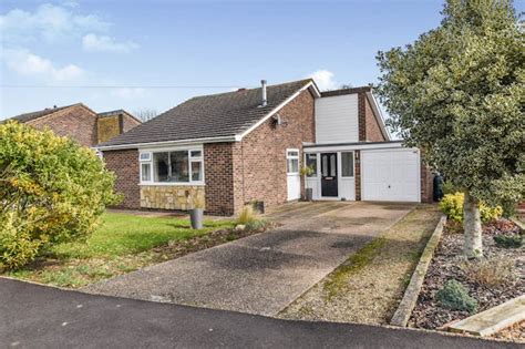 3 Bedroom Detached Bungalow For Sale In Highfields Nettleham Ln2 2sz