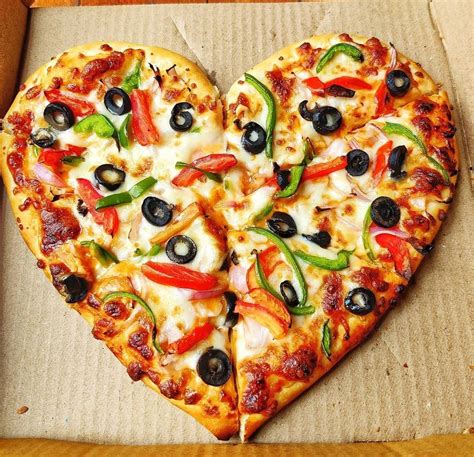 Heart Pizza Heart Shaped Pizza Pizza Recipes Homemade Pizza