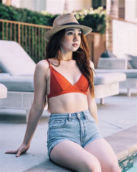 Hot Sexy Nancy Jay Bikini Pics