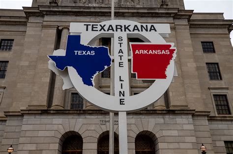 Texarkana State Line Sign Straddle Texas And Arkansas