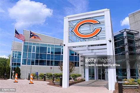 Halas Hall Photos Photos and Premium High Res Pictures - Getty Images