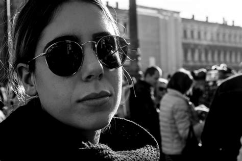 Fotos Gratis Persona En Blanco Y Negro Retrato Monocromo Gafas De