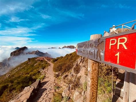 Ophaalservice Bij Achada Do Teixeira Terugkeer Naar Pico Areeiro