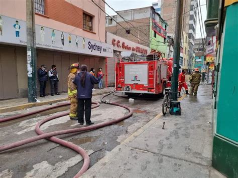 Gamarra Reportan Incendio En Vivienda Cerca Del Emporio Comercial La