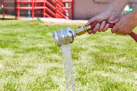 The 6 Best Garden Hose Nozzles Of 2023 Tested And Reviewed