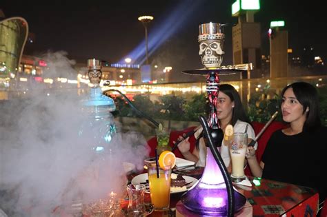 Shisha In Dubai With Fountain View