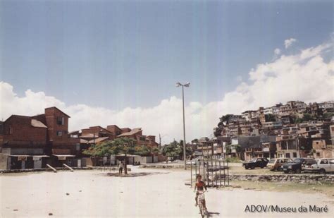 Praça do 18 Parque Maré e Morro do Timbau Museu da Maré