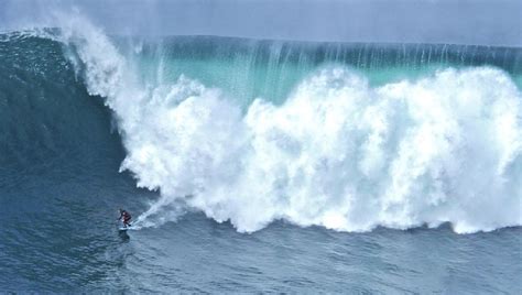 Surfing in Lahinch - So Much to Do, Things to Do and See - Doolin Inn ...