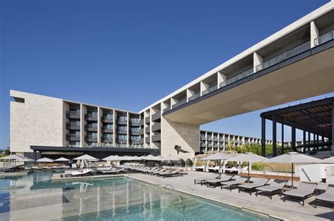 Hotel Grand Hyatt Playa del Carmen / Sordo Madaleno Arquitectos | ArchDaily