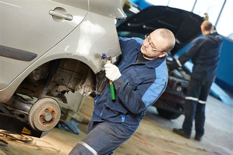 Panel Beating at Noosaville Smash Repairs