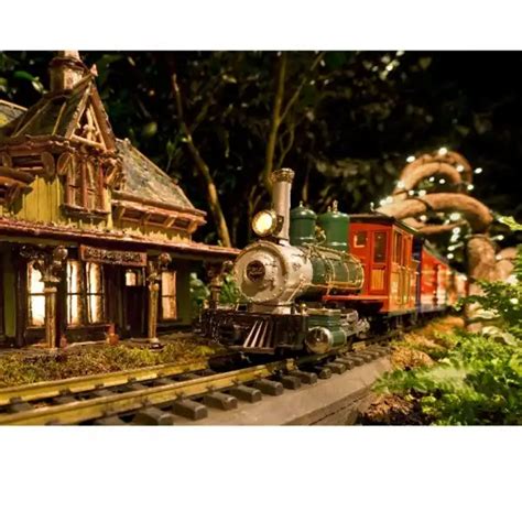 NYBG Train Show - Litchfield Magazine