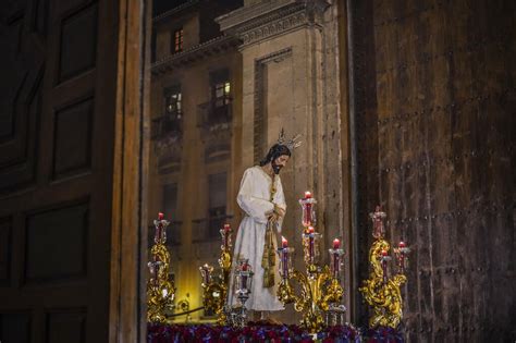 El V A Crucis De Las Cofrad As En Im Genes