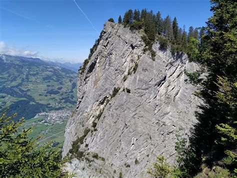 und zur Spitzbüel Südwand Fotos hikr org