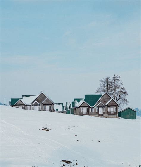 Village in Winter · Free Stock Photo