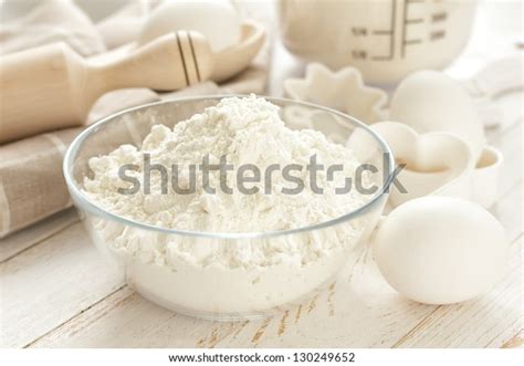 Meslin Flour Gambar Foto Stok Vektor Shutterstock