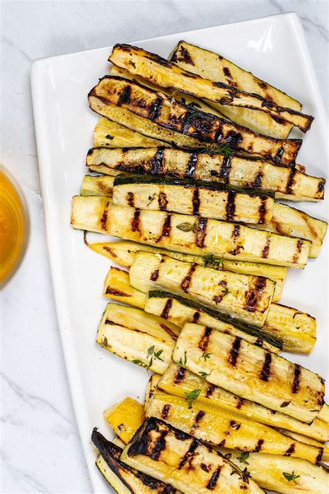 Bbq Zucchini Grilled Zuchinni Grilled Squash How To Cook Zucchini Zuchinni Recipes Grilled